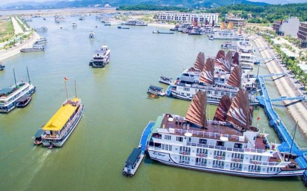 Tuan Chau Pier