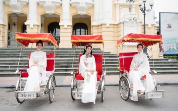 Cyclo rides offer authentic views of Hanoi’s culture, with all entry fees included
