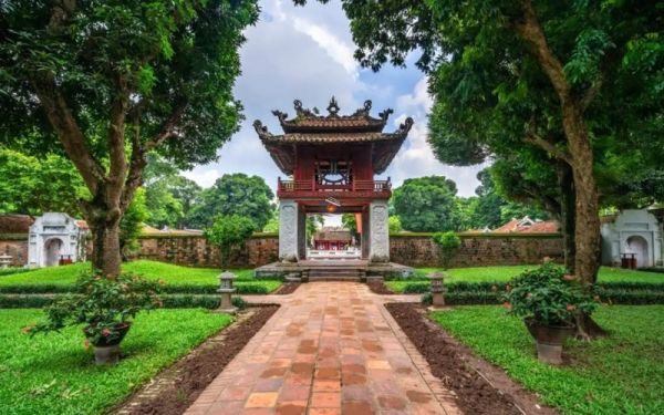Hanoi shore excursions are safe, convenient, and cruise-friendly