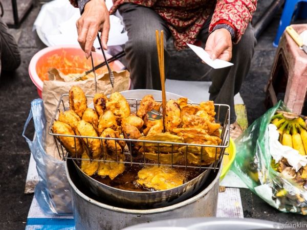 Hanoi Walking Tour Explore Street Food - Ảnh 1