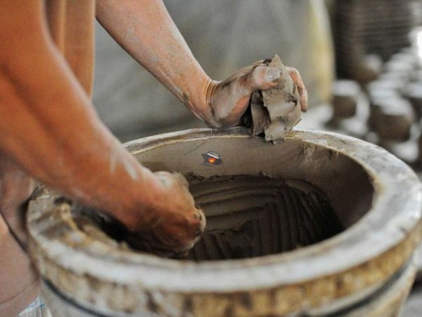 Bau Truc Pottery Village