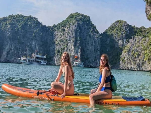 Best Halong Bay Cruise Tour Recommendation