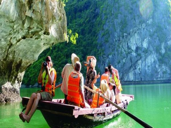 Best Halong Bay Cruise Tour Recommendation