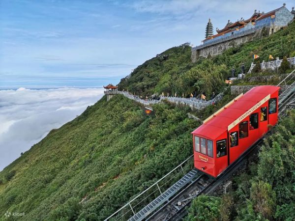 Fansipan Mountain Sapa Vietnam