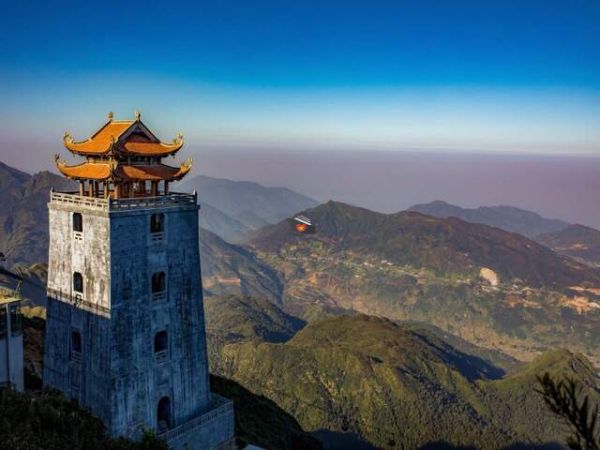 Fansipan Mountain Sapa Vietnam