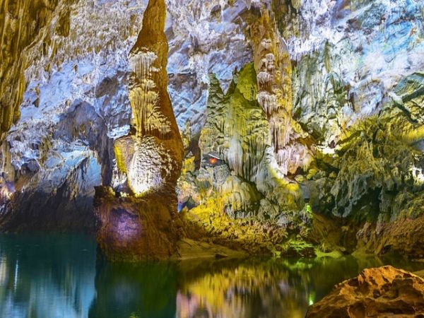 How to travel to Phong Nha Cave in Vietnam