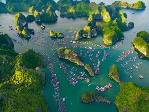 Lan Ha Bay Vietnam