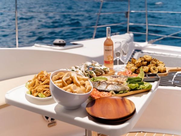 Private Yacht Rental Nha Trang - Ảnh 4