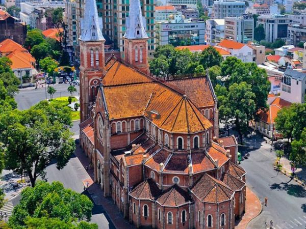 Notre Dame Cathedral Saigon Renovation