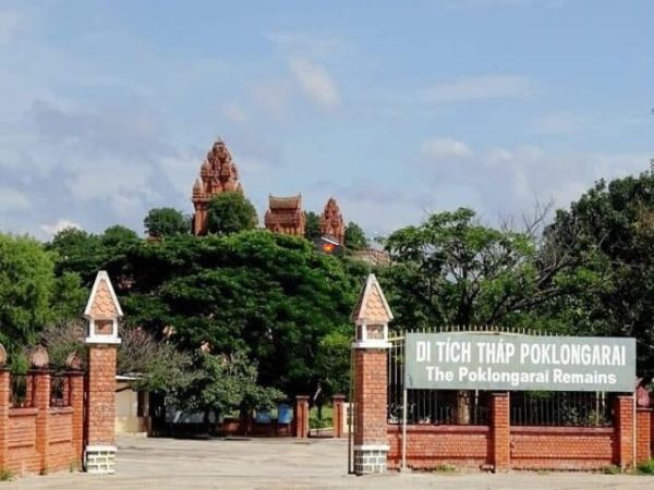 Po Klong Garai Cham Towers