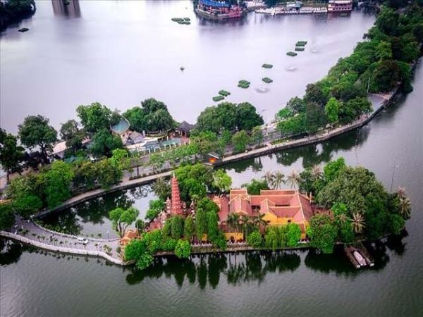 Tran Quoc Pagoda Hanoi