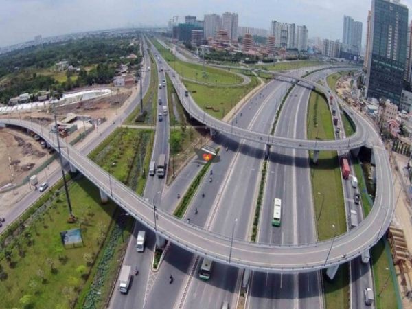 Vietnam North-South Expressway Complete