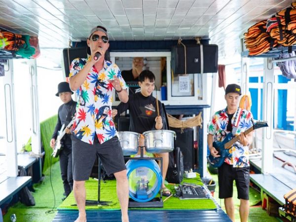 Nha Trang Island Hopping And Parasailing Tour - Ảnh 4