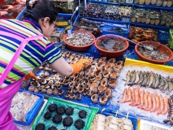 Noryangjin fish market